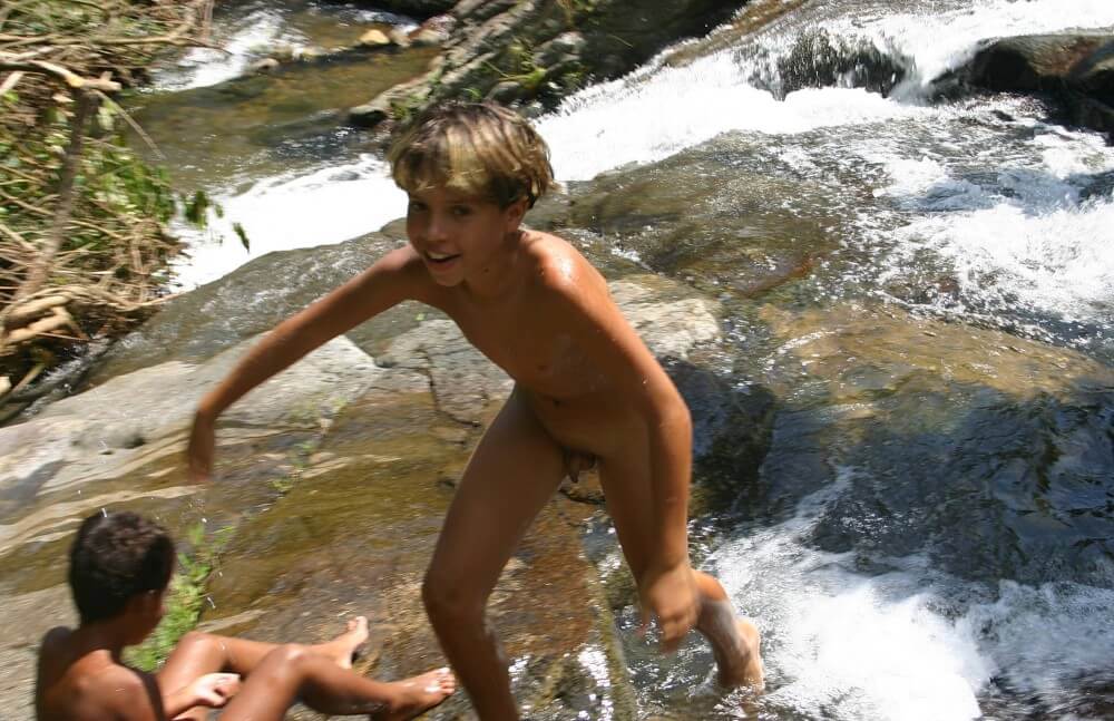 Brasilianische Klippenrutsche Bilder