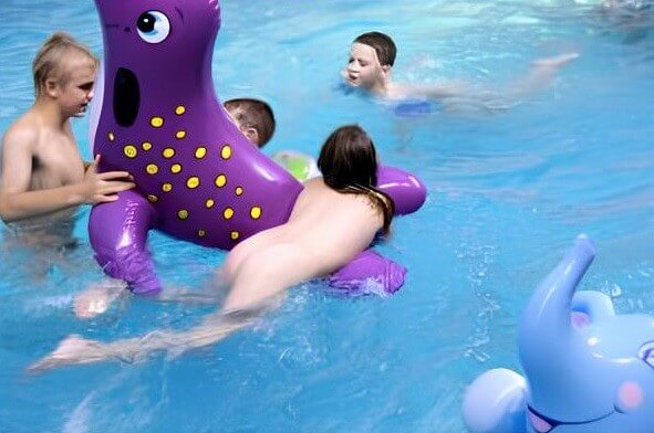 Indoor-Tag am Wasser Fotogalerie