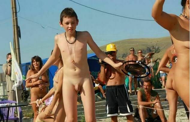 Nudisten auf der Krim Fotos
