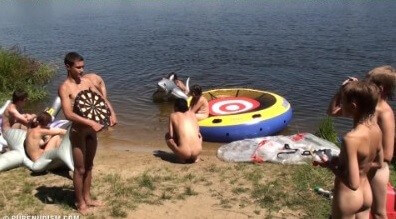 Nacktes und heißes Sommertagsvideo