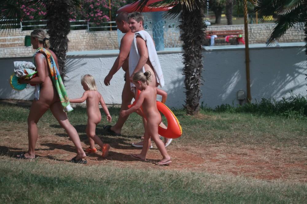 FKK-Familienbewegungsbilder
