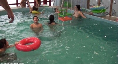 Indoor-Schwimmübung 2 Full-HD-Video