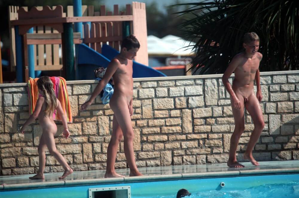 FKK-Pool-Sortiment Fotos