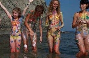 Eine mediterrane Klippe Fotos